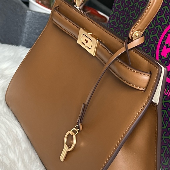 💰SOLD - 55814 - Tory Burch Lee Radziwill Small Satchel - Picture 4 of 16